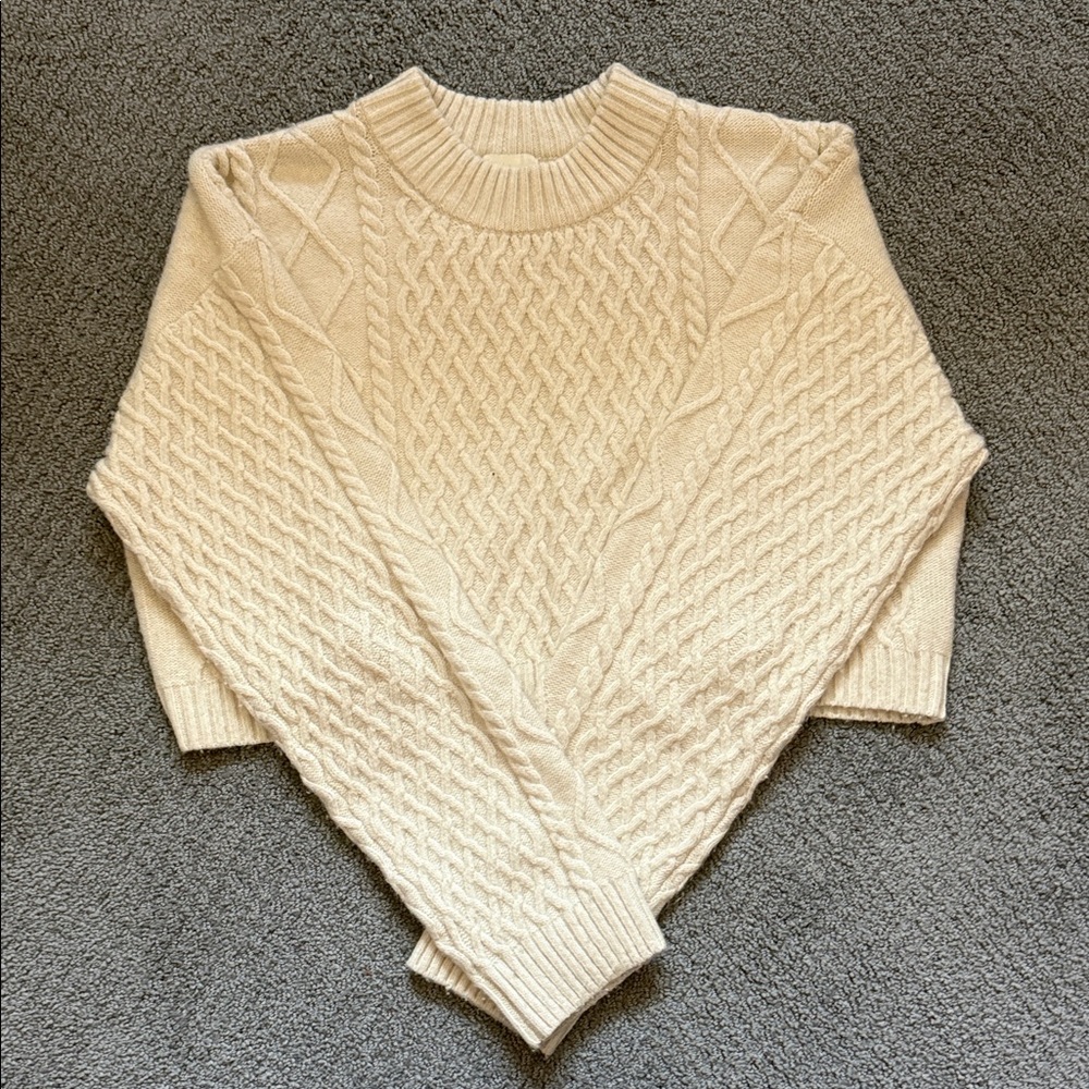 H&M Cropped Cream Cable Knit Sweater